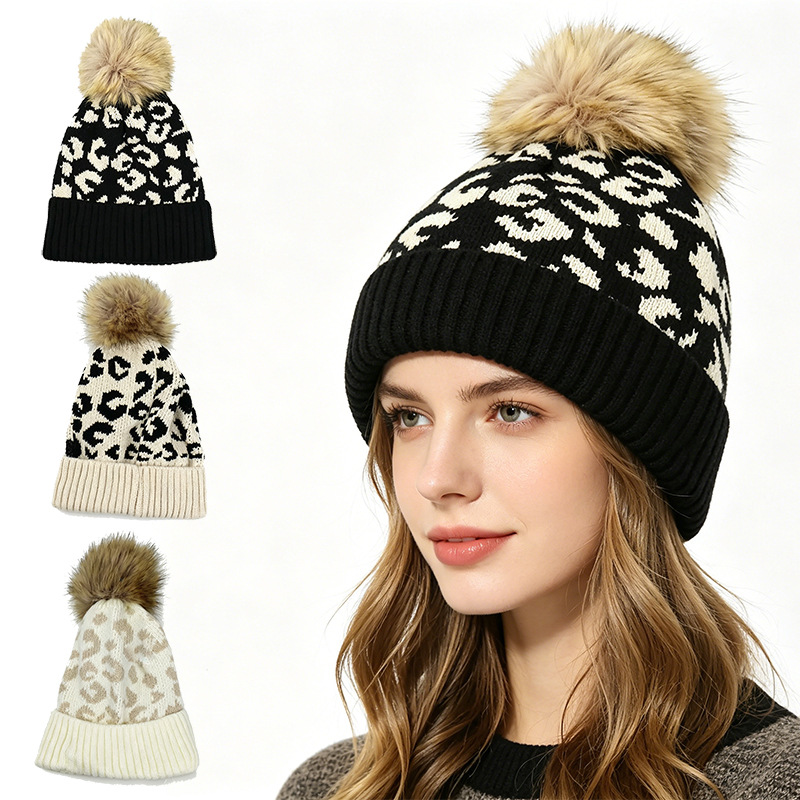 Beanie Cuffed Knit - قبعة صوفية نسائية دافئة بطبعة الفهد