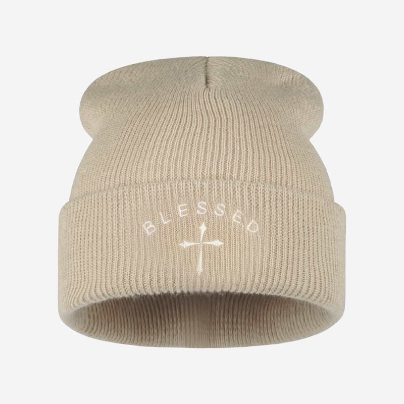 قبعة شتوية محبوكة مزينة بتطريز - مراجعة Beanie Cuffed Knit وسعره